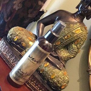 WEN “Sweet Almond Mint”Replenishing Mist 6 oz